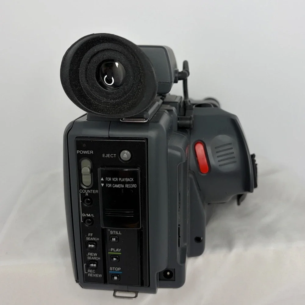 Panasonic OmniMovie VHSC PV-120 Camcorder‎ Bundle and Accessories battery no chg